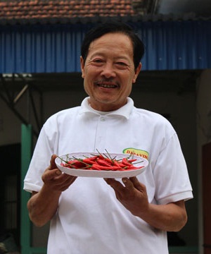 Ông Trần Huy Thân (65 tuổi)