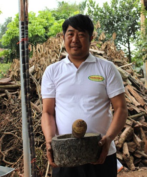 Anh Trần Huy Thắng (50 tuổi)