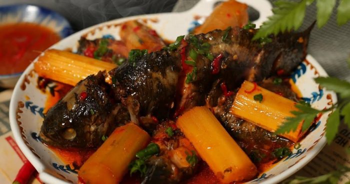 Cá rô kho mía, phong cách kho cá mới lạ hấp dẫn.