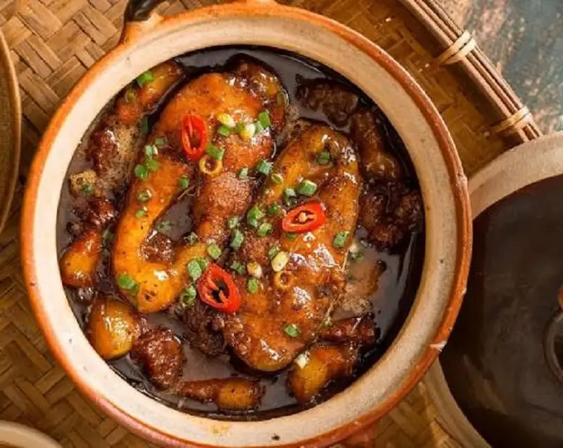 Món cá kho tộ thơm ngon dễ làm với cá bông lau và thịt ba chỉ