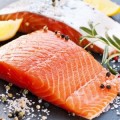 Dùng muối diêm để bảo quản cá tươi