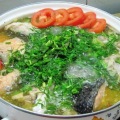 Cá hồi nấu canh chua chế biến đơn giản mà lại thơm ngon và hấp dẫn