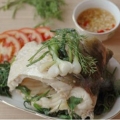 Cá luộc chấm nước mắm chua ngọt ngon ngây ngất
