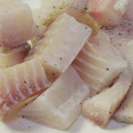 thịt cá cờ