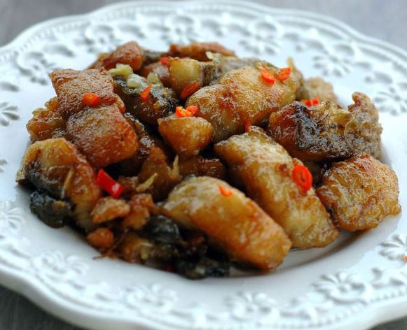 Món cá rán mắm gừng thơm lừng hấp dẫn